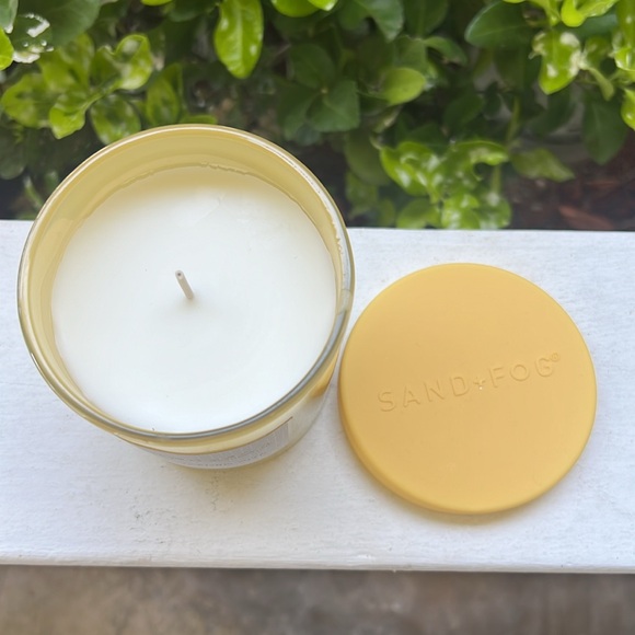 Sun Washed Citrus Scented Candle - Picture 6 of 11